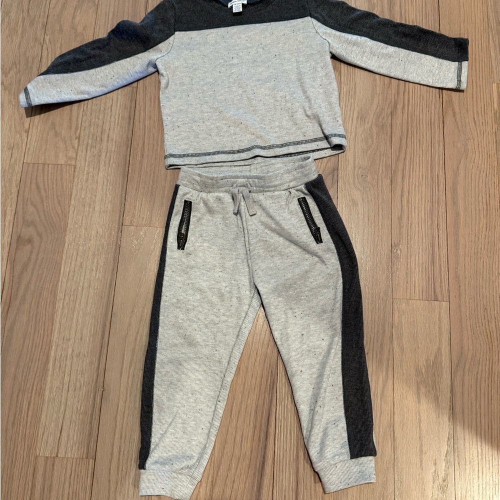 Boys Splendid 2 piece outfit 18-24 months